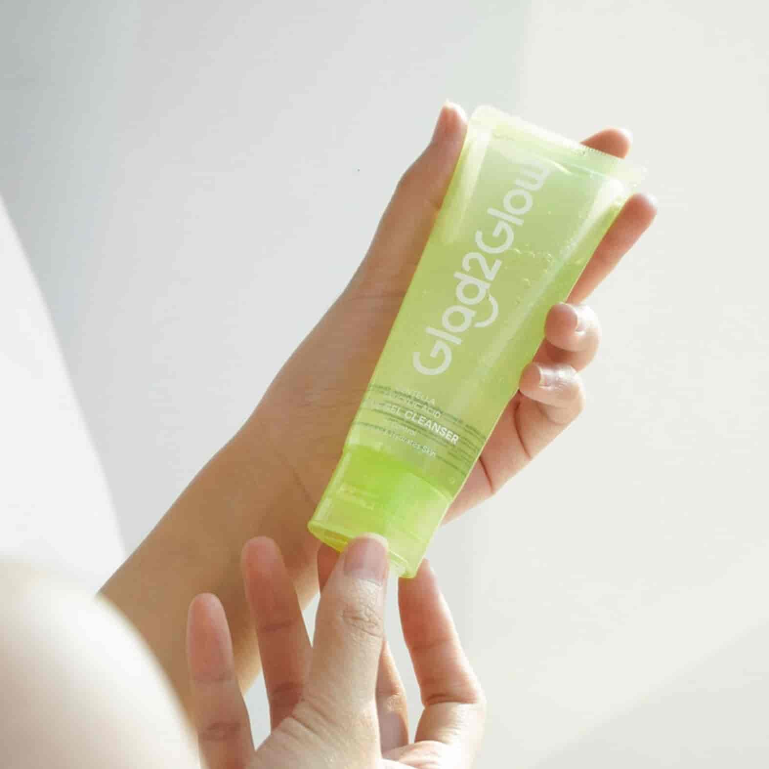 Glad2Glow Gel Cleanser 4