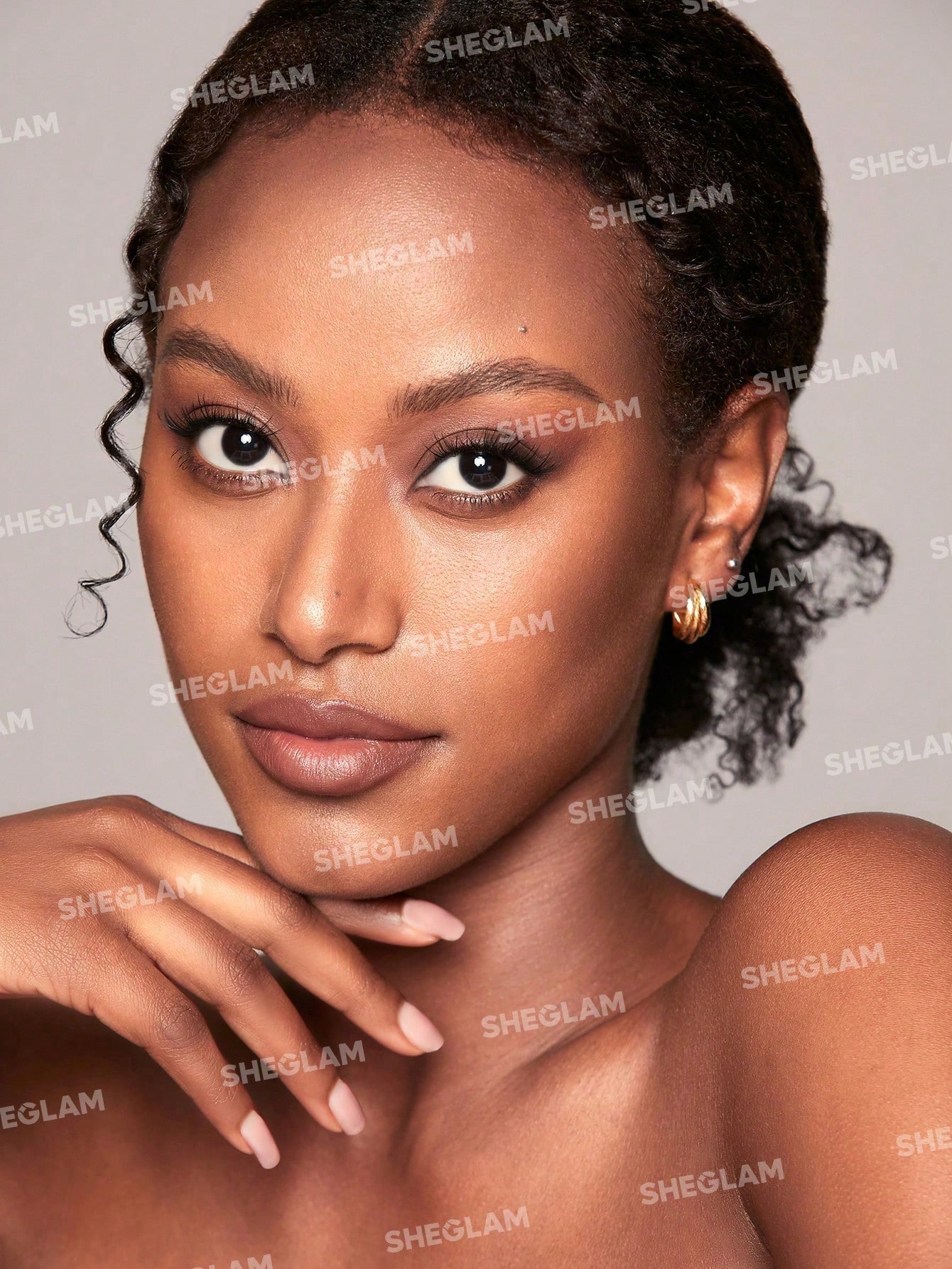 Sheglam Snatch 'n' Define Stick 3