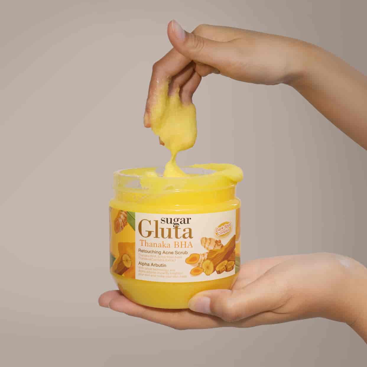 Sugar Gluta Scrub 5